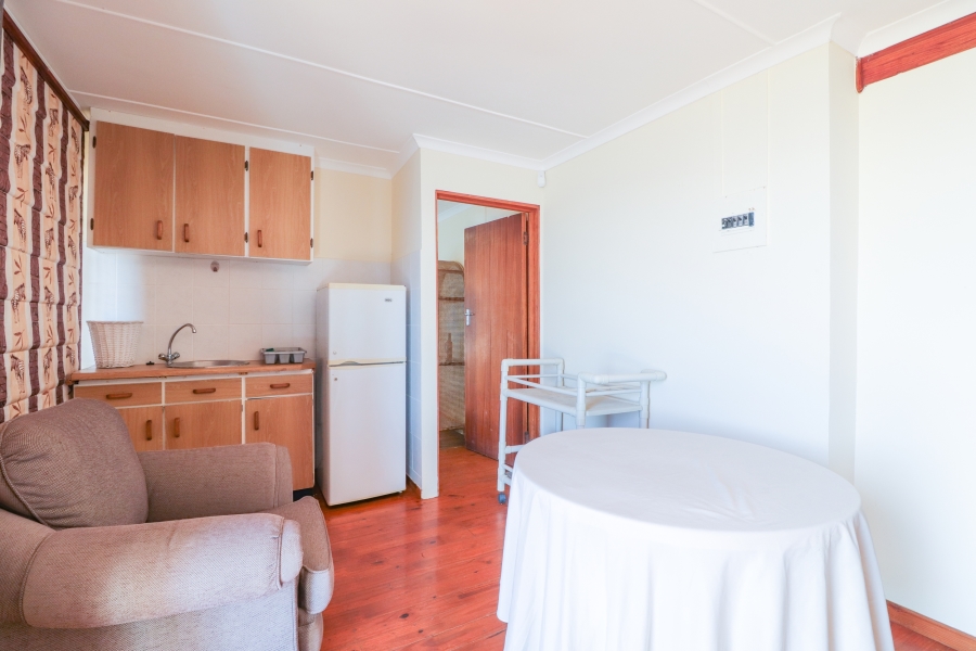 10 Bedroom Property for Sale in Dana Bay Western Cape